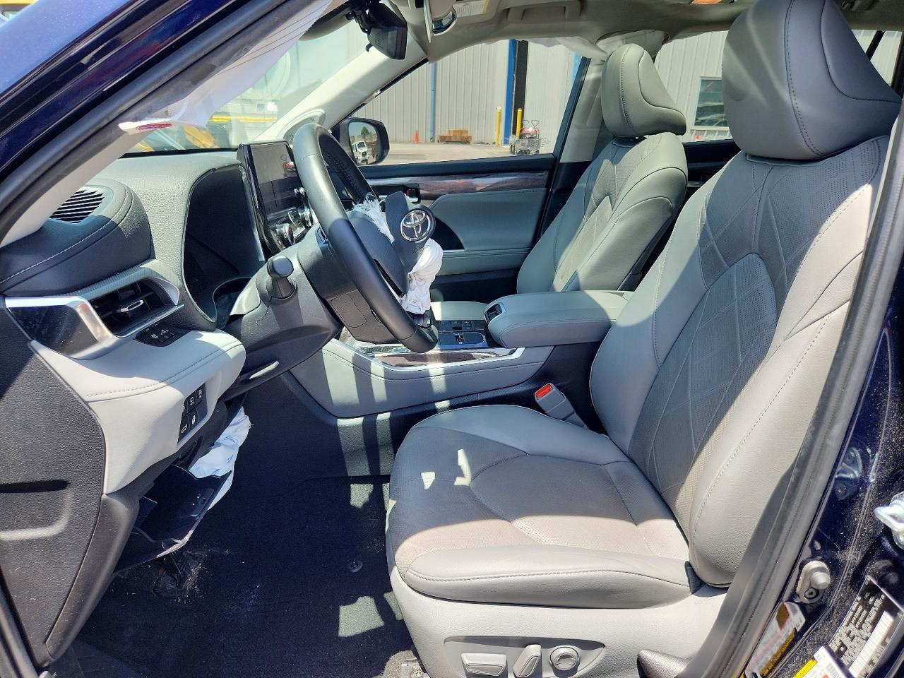 2024 Toyota Highlander Platinum - zdjęcie 7