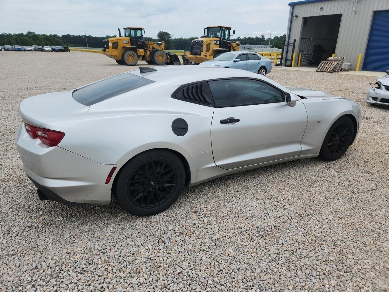2019 Chevrolet Camaro Ls - zdjęcie 3