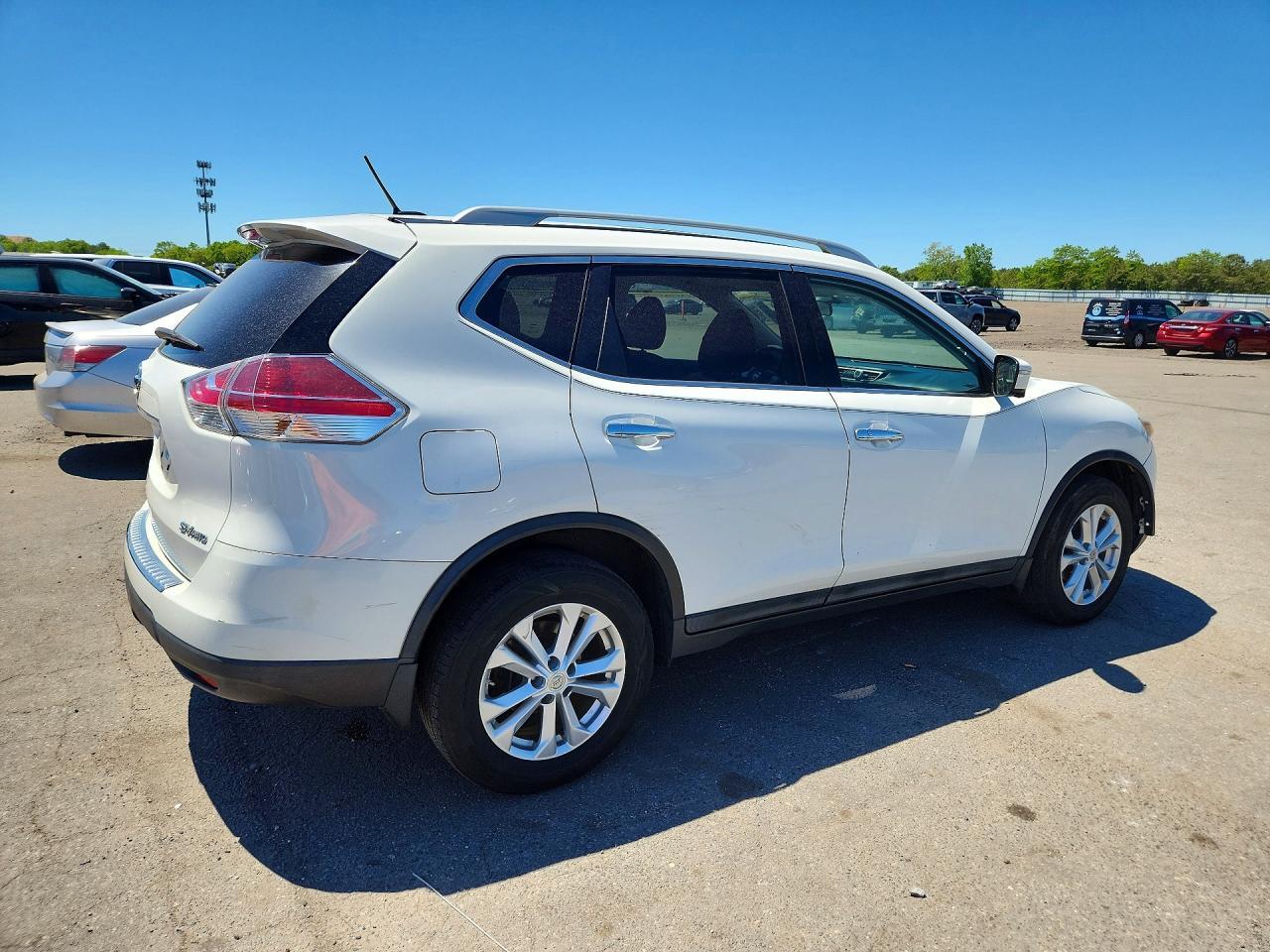 2015 Nissan Rogue Sv - zdjęcie 3