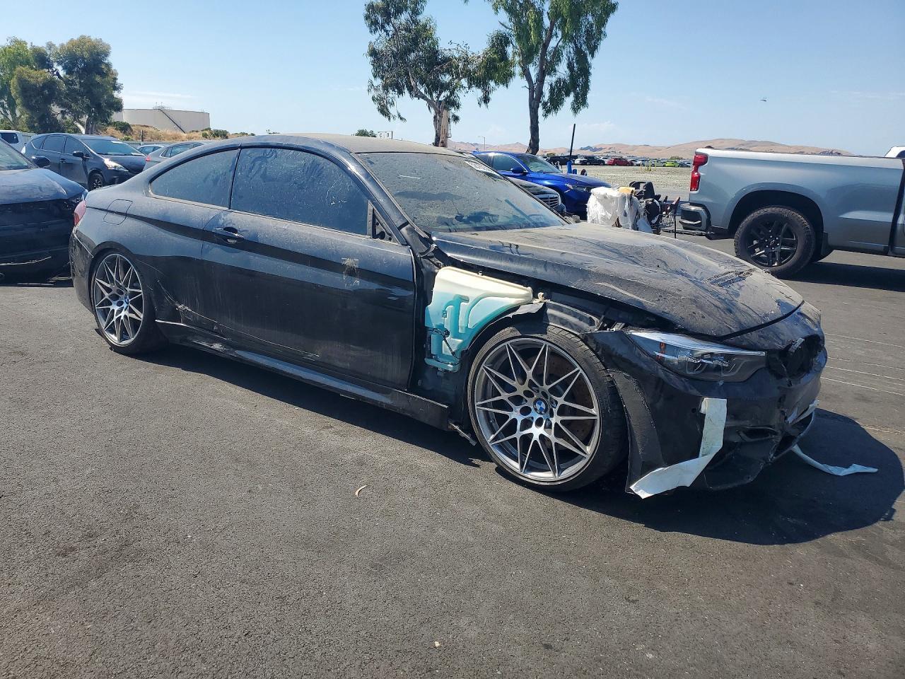 BMW M4 - zdjęcie 4