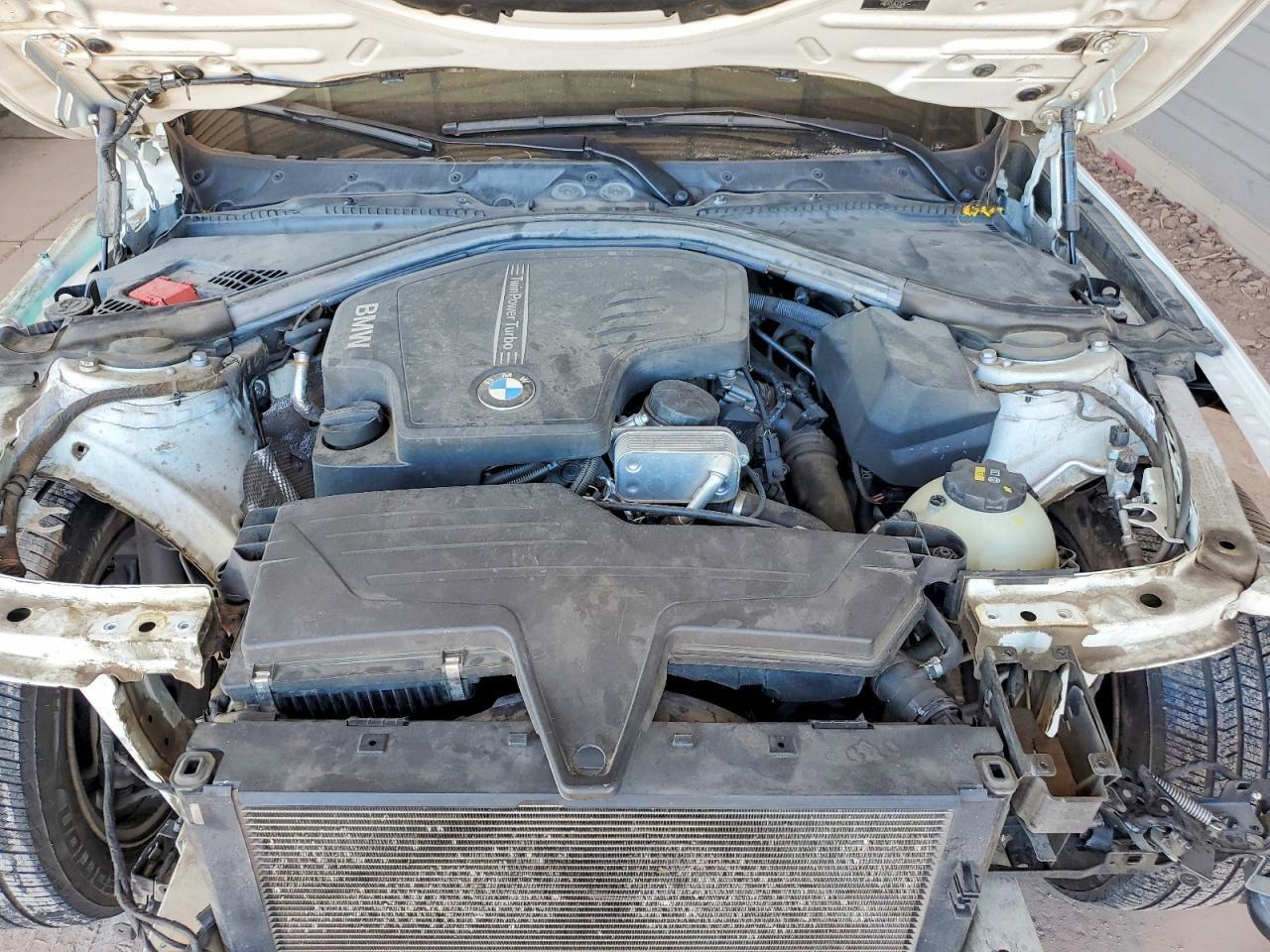 2014 BMW 320 I - zdjęcie 11