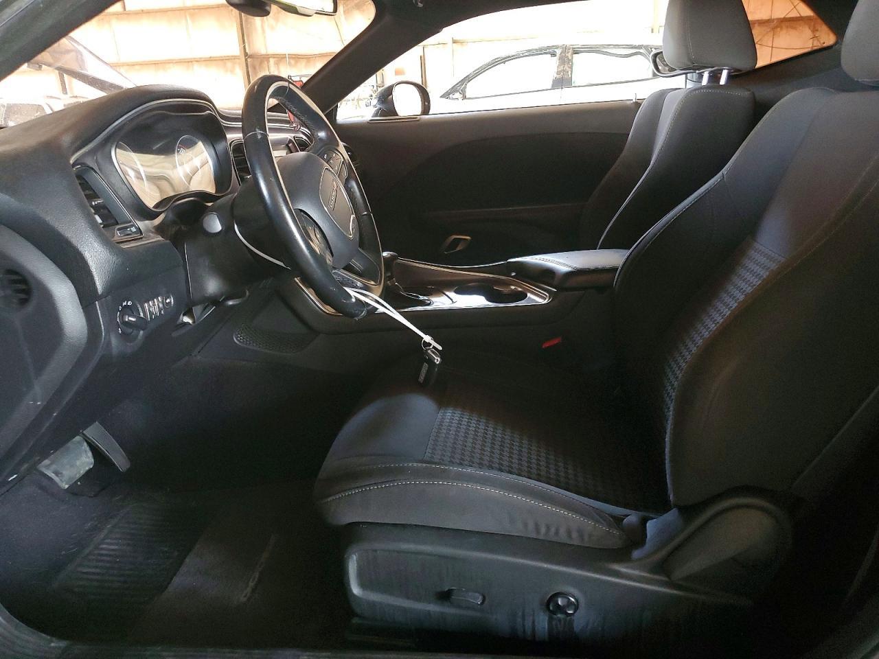 2016 Dodge Challenger Sxt - zdjęcie 7