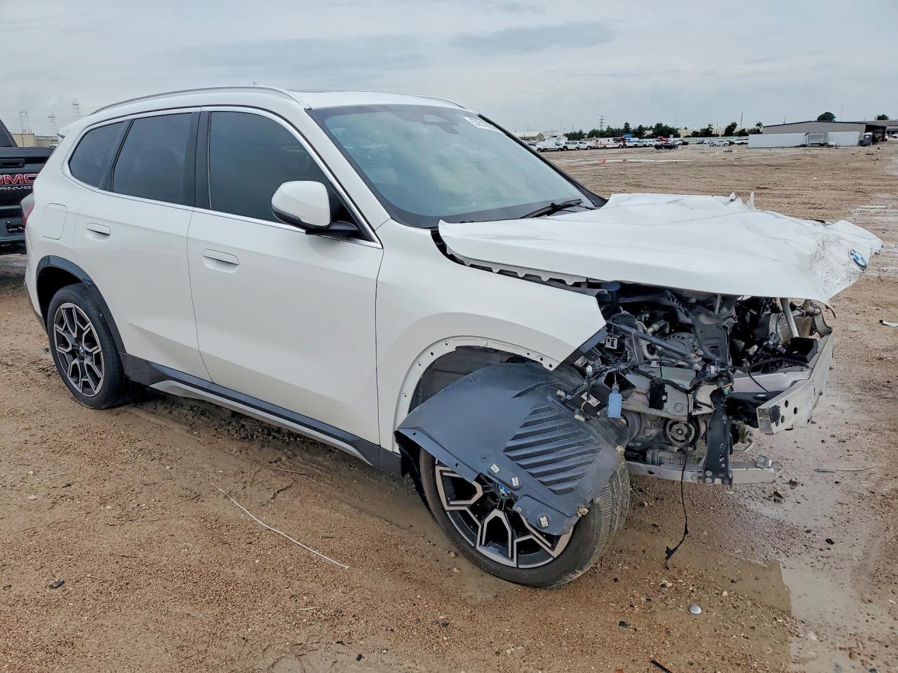 2025 BMW X1 xDrive28I - zdjęcie 4