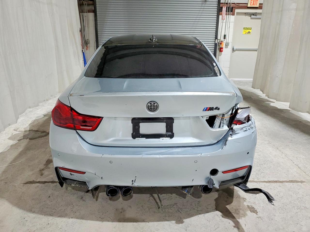 2015 BMW M4 - zdjęcie 6
