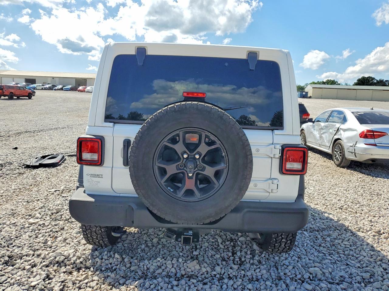 2021 Jeep Wrangler Unlimited Sport - zdjęcie 6