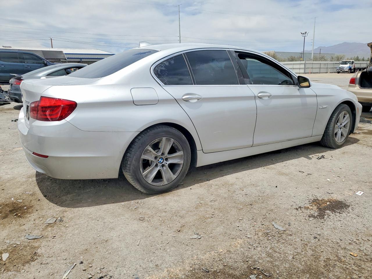 2013 BMW 528 I - zdjęcie 3