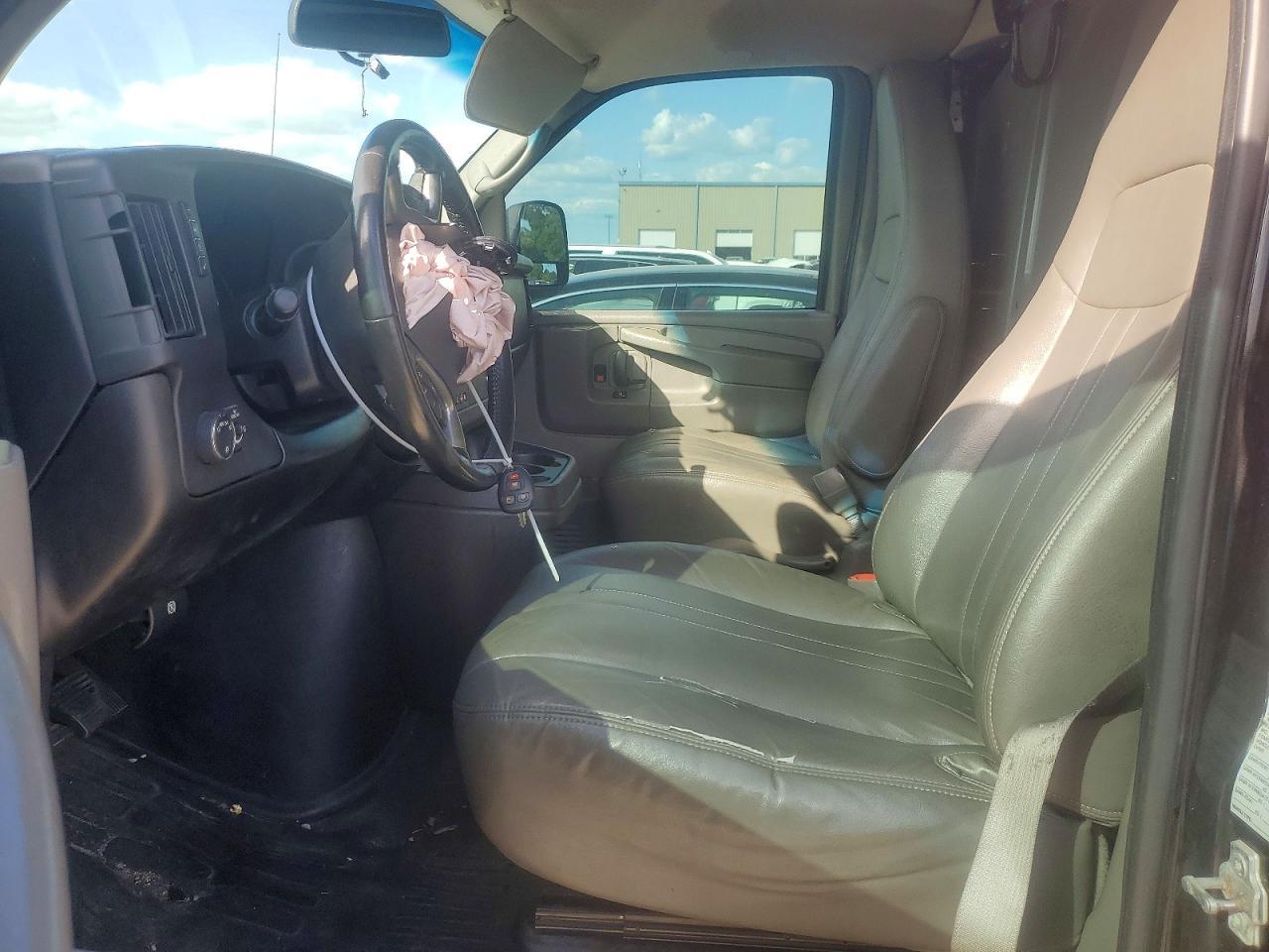 2014 Chevrolet Express G1500 - zdjęcie 7