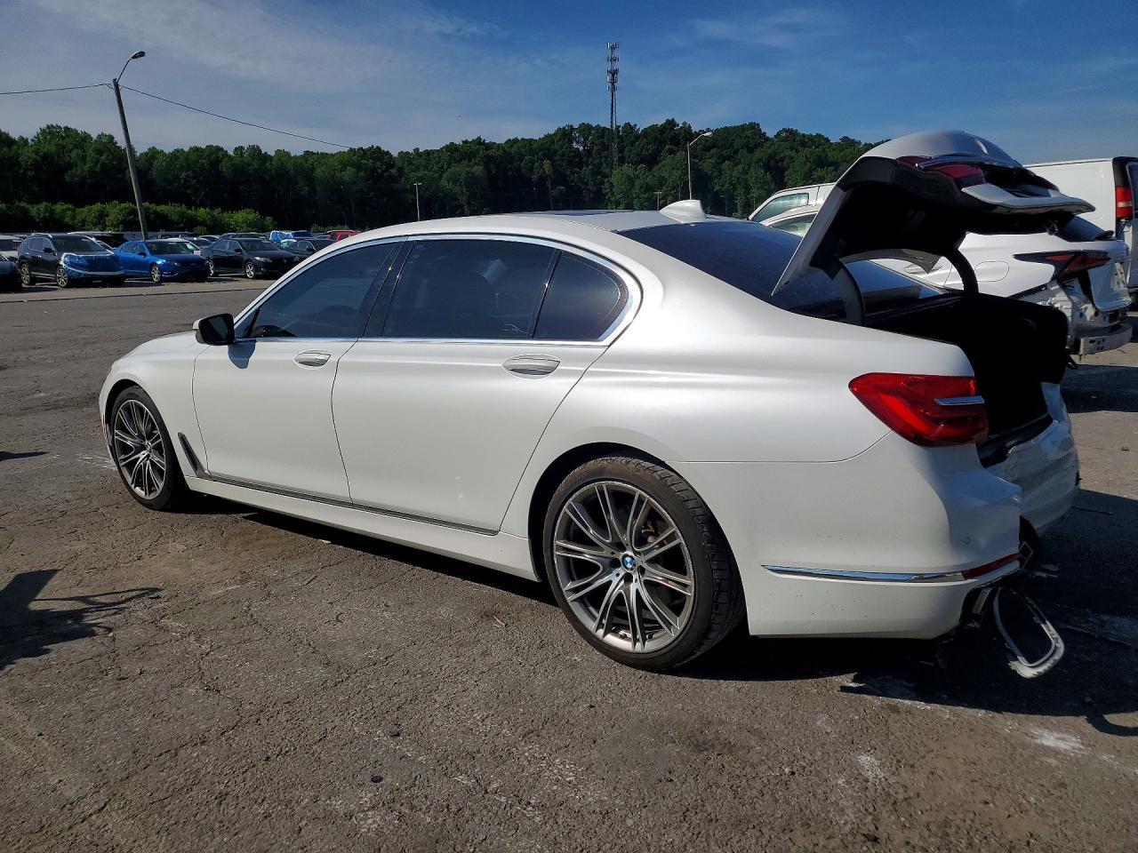 2017 BMW 740 I - zdjęcie 2