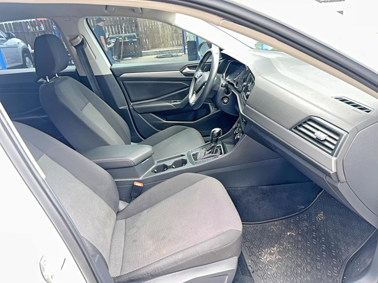 2020 Volkswagen Jetta S - zdjęcie 5