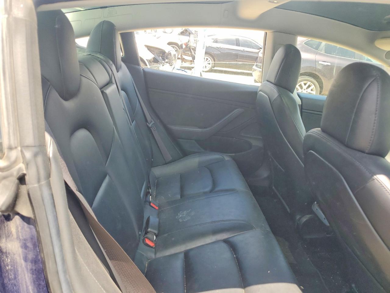 2018 Tesla Model 3 - zdjęcie 10
