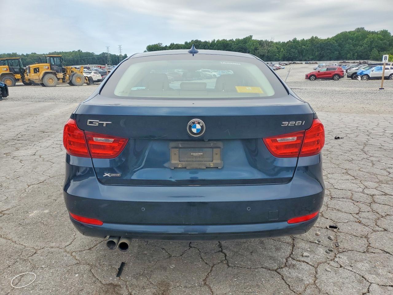 2015 BMW Seria 3 328i - zdjęcie 6