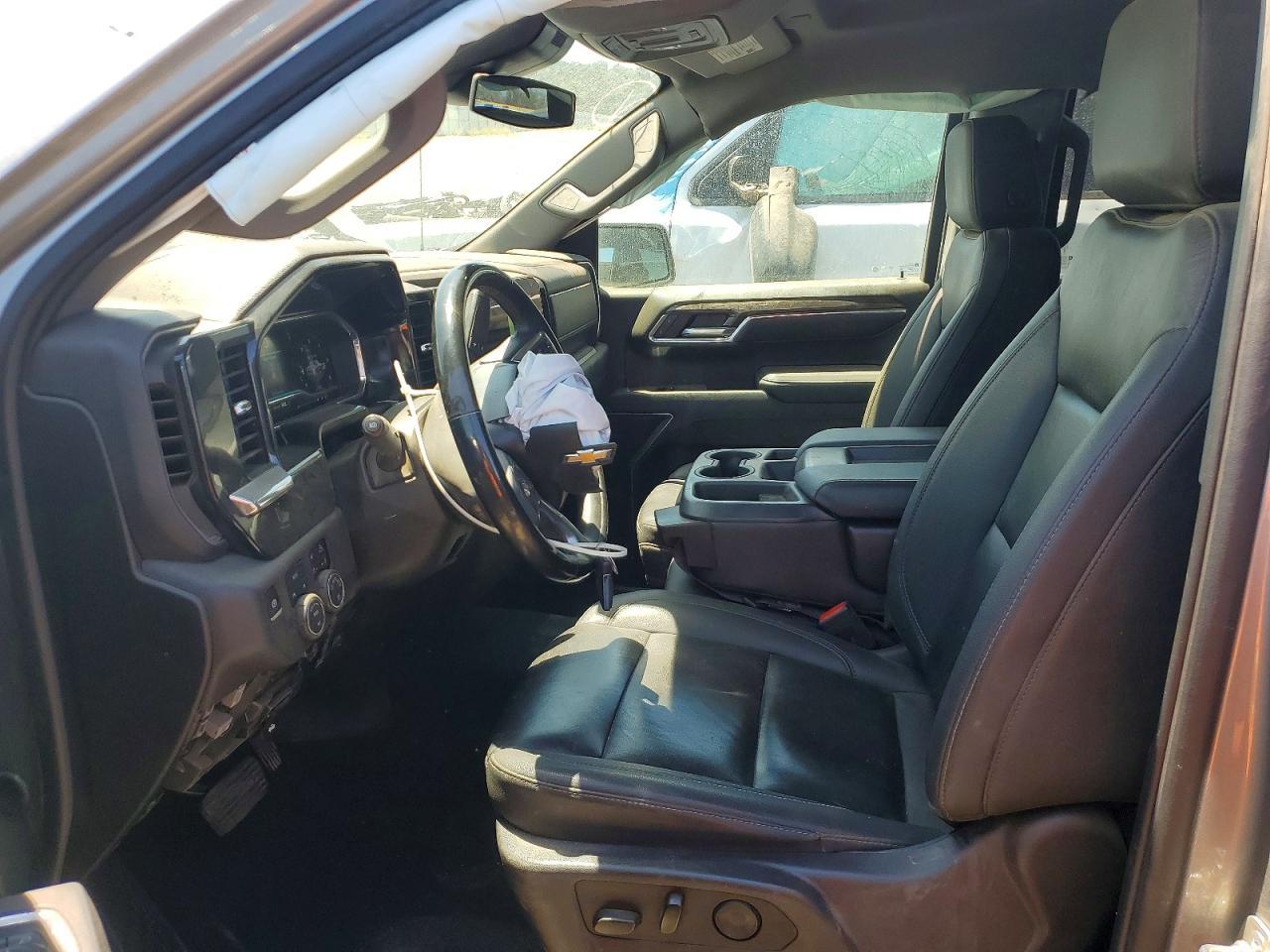 2025 Chevrolet Silverado K1500 Lt - zdjęcie 7