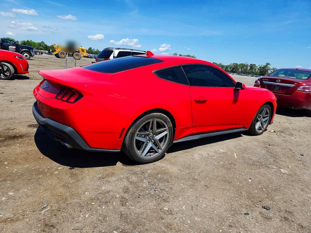 2026 Ford Mustang - zdjęcie 3