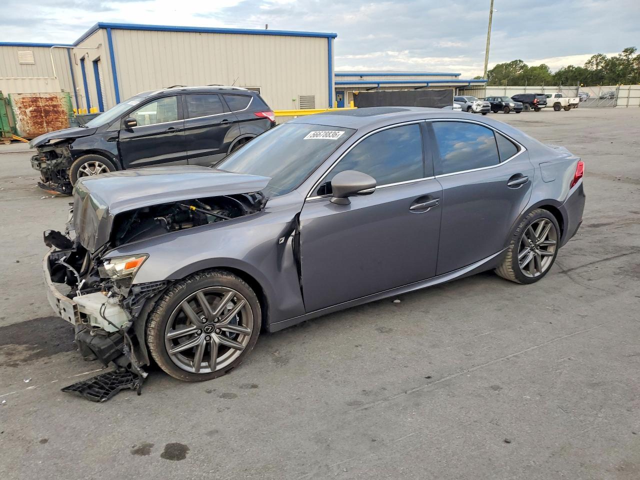 2016 Lexus Is 200T - zdjęcie główne