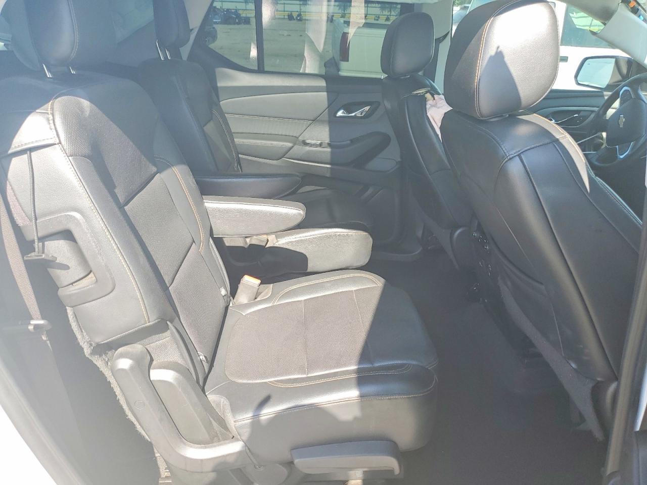 2018 Chevrolet Traverse Premier - zdjęcie 11