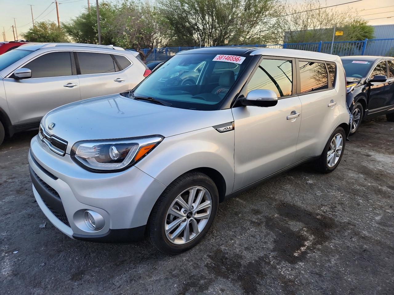 2019 Kia Soul + - zdjęcie główne