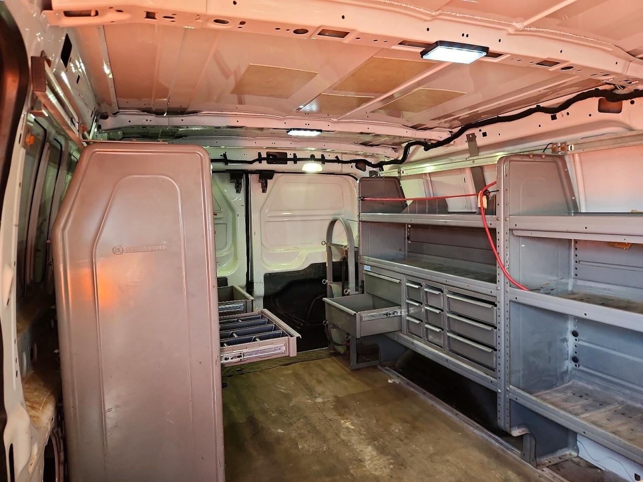 2017 Ford Transit T-350 - zdjęcie 10