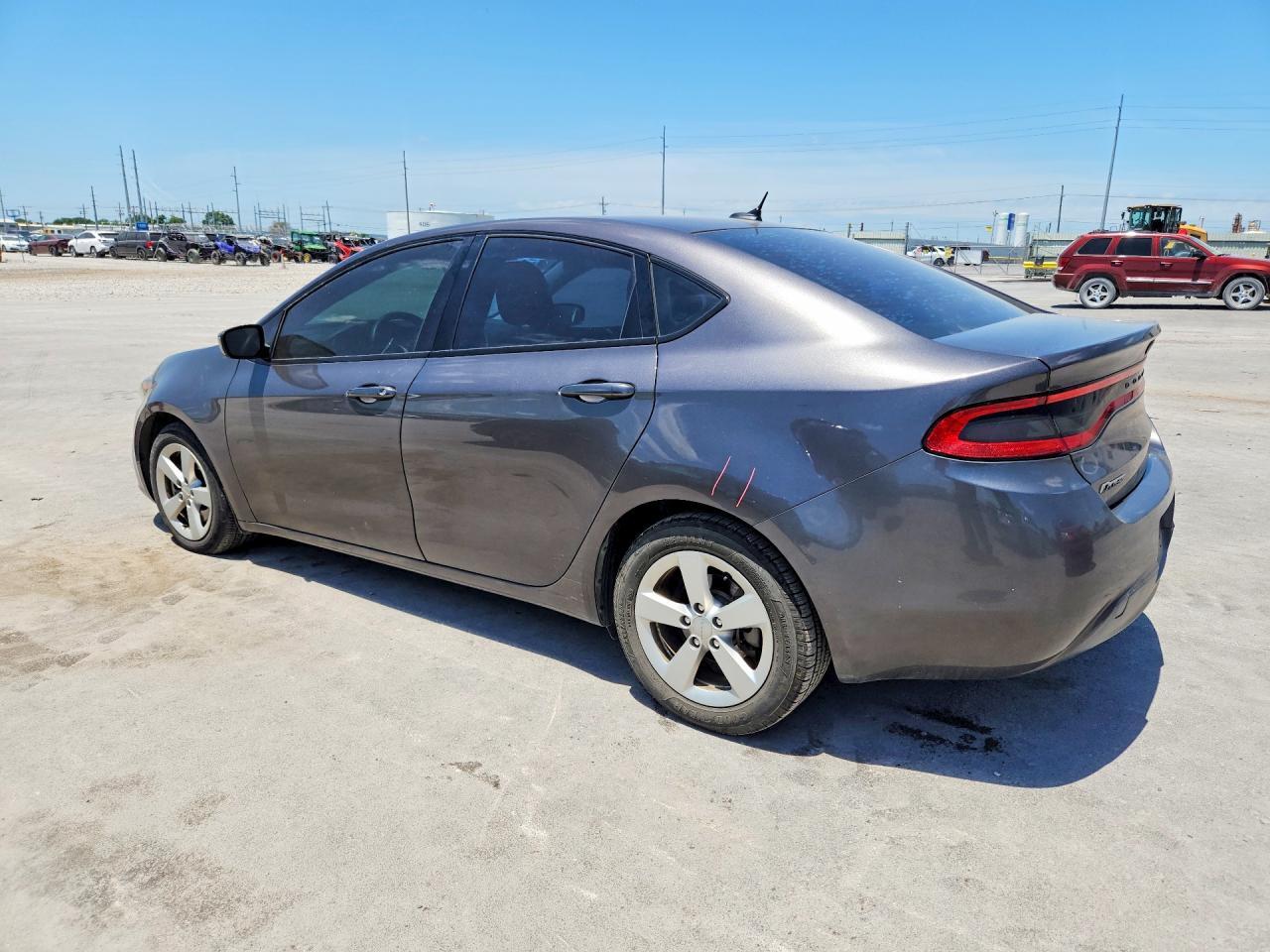 2015 Dodge Dart Sxt - zdjęcie 2