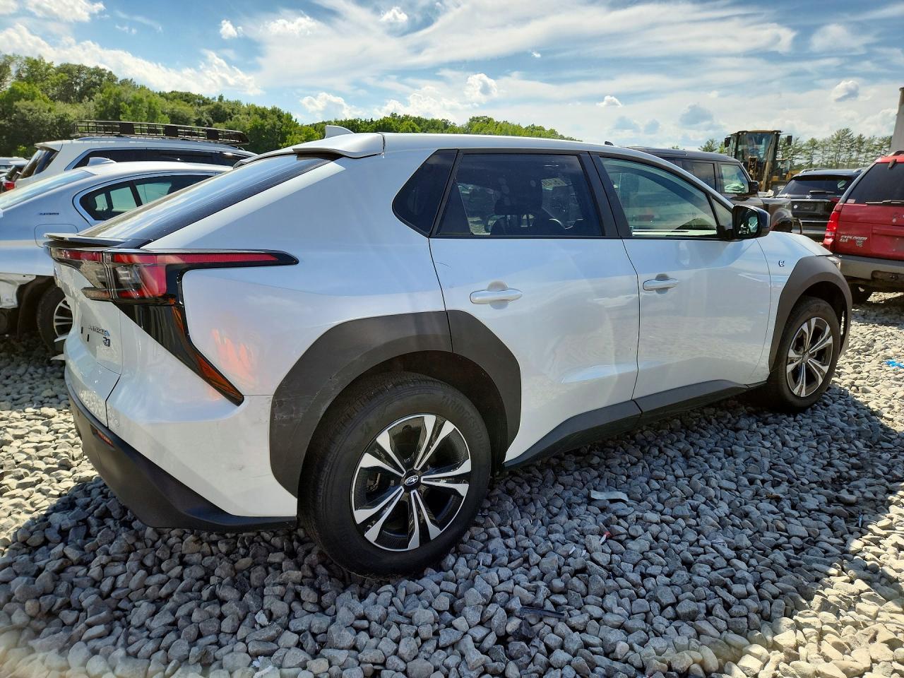2023 Subaru Solterra Premium - zdjęcie 3