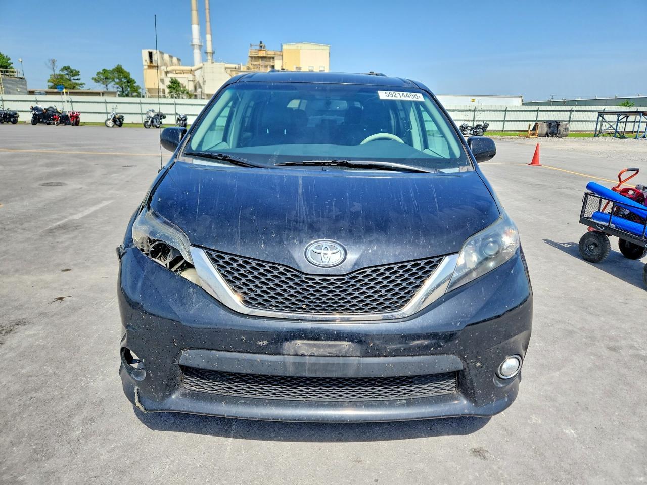 2014 Toyota Sienna Sport - zdjęcie 5