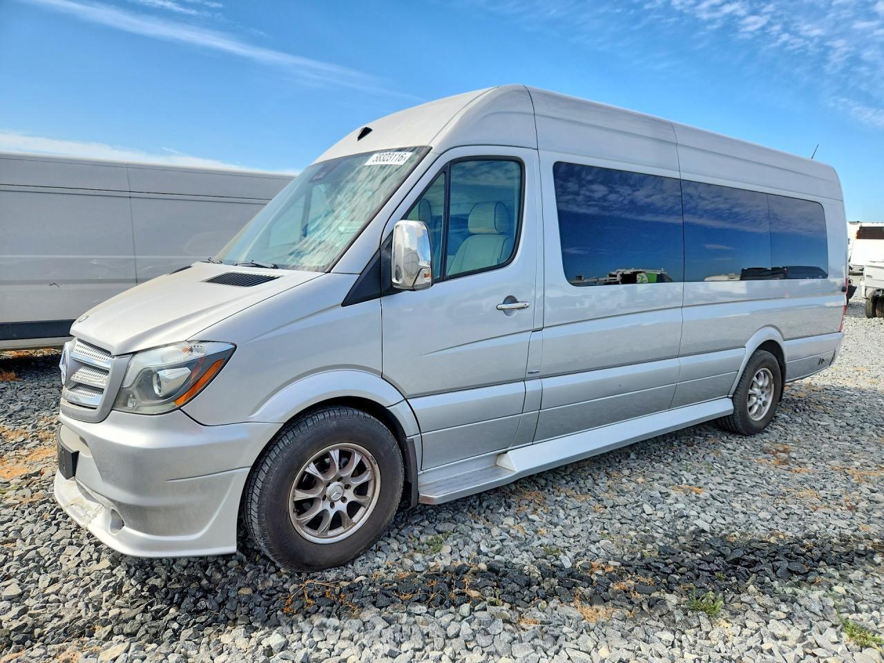 2015 Mercedes-Benz Sprinter 2500 - zdjęcie główne