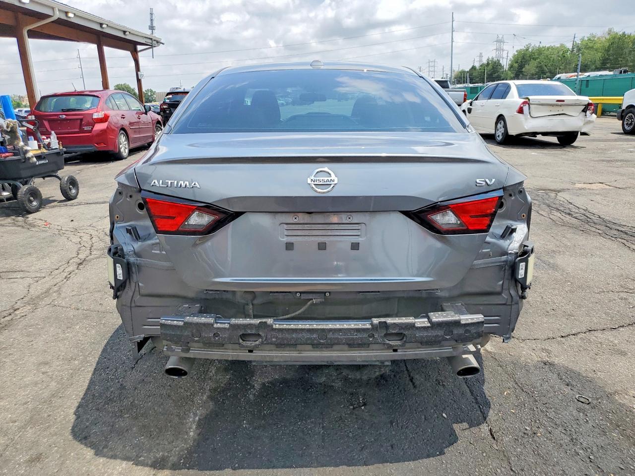 2022 Nissan Altima Sv - zdjęcie 11