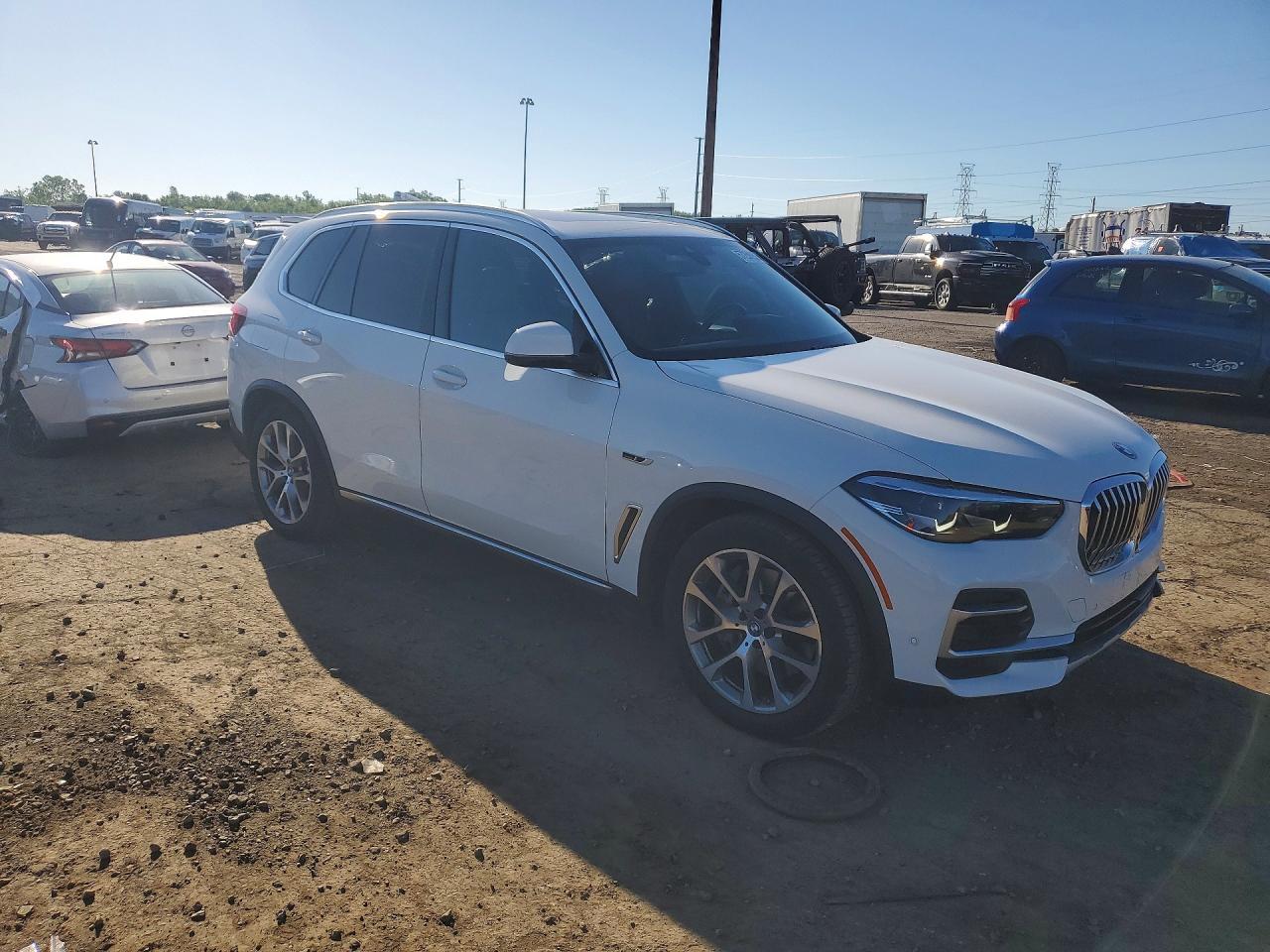 2023 BMW X5 xDrive45E - zdjęcie 4