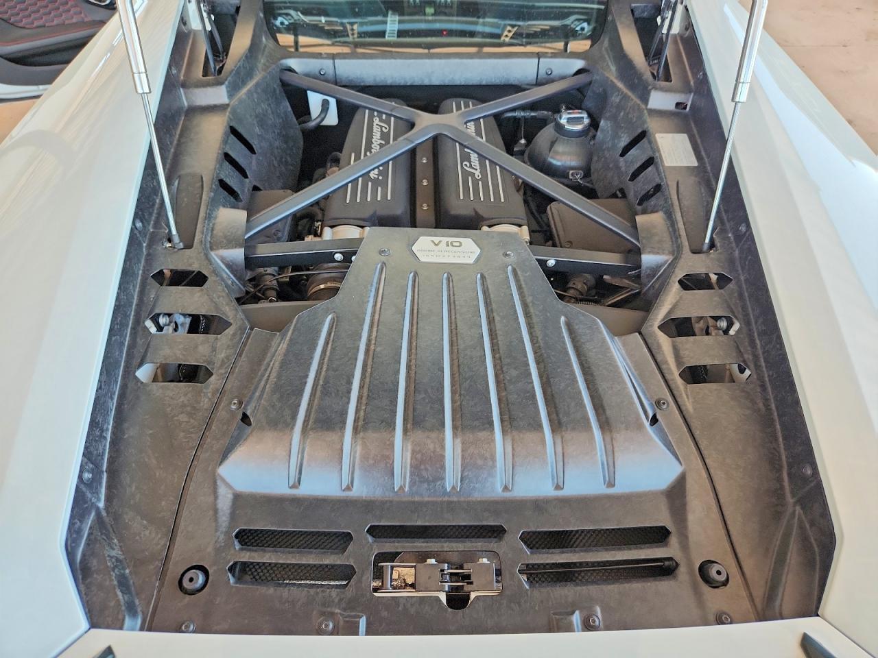 2018 Lamborghini Huracan - zdjęcie 11