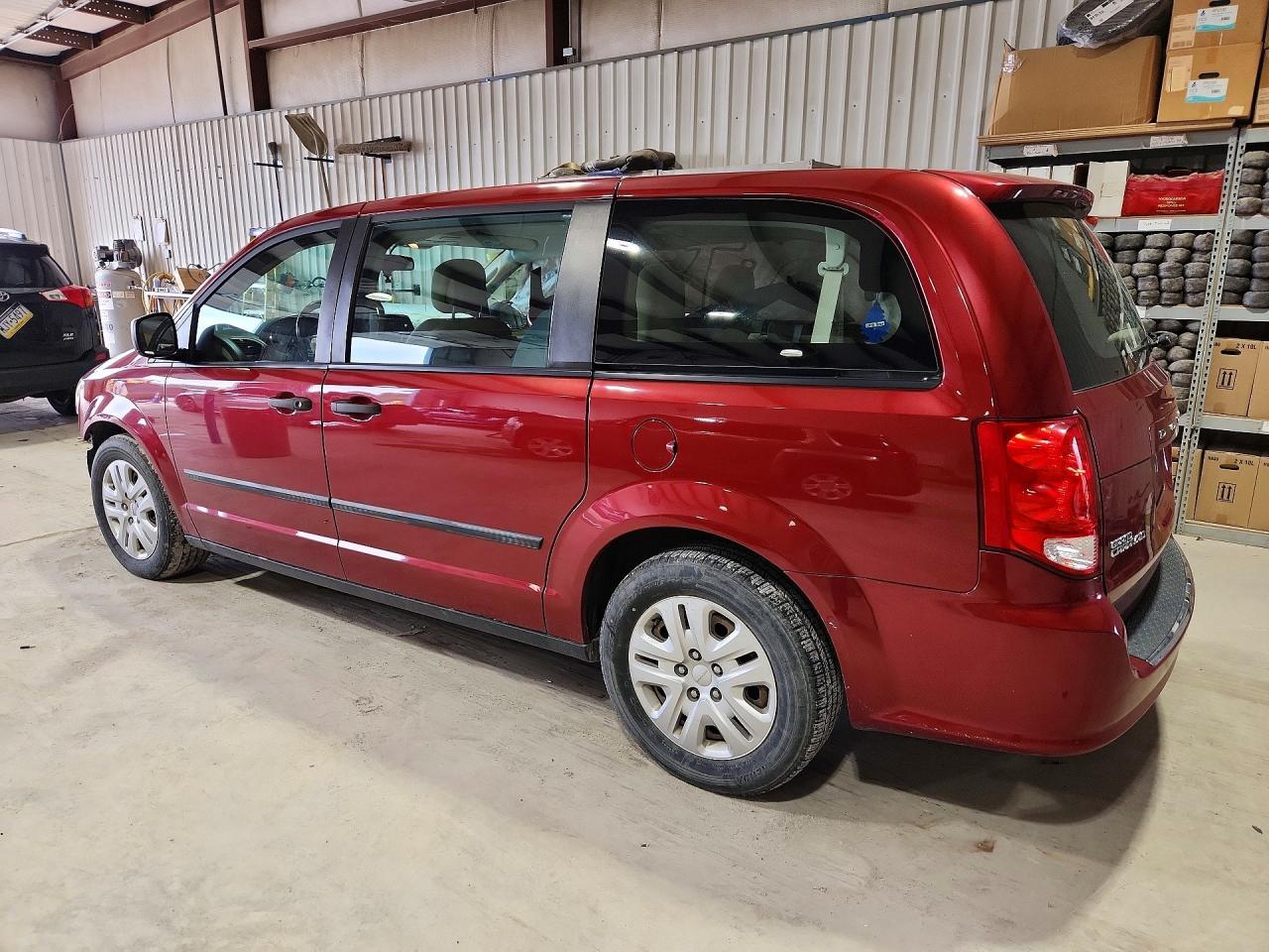 2016 Dodge Caravan - zdjęcie 2