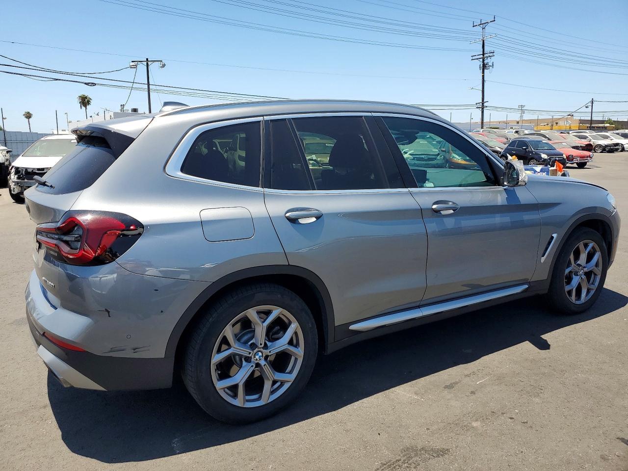 2023 BMW X3 xDrive30I - zdjęcie 3