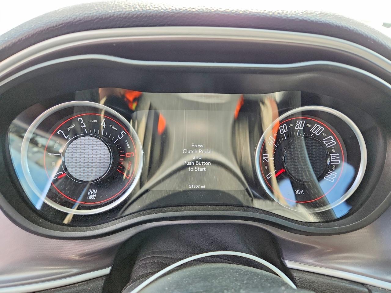 2019 Dodge Challenger R - zdjęcie 12