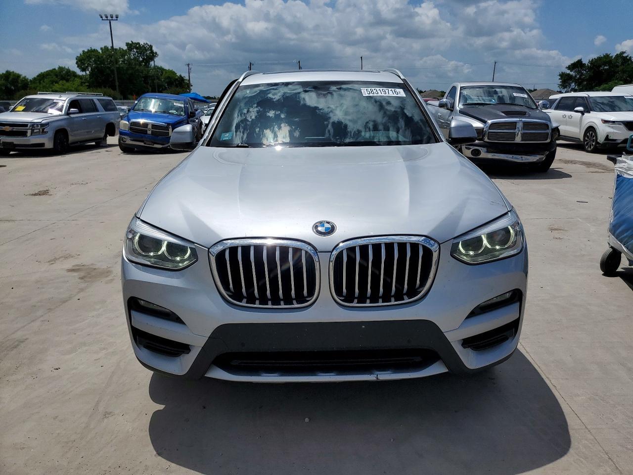 2021 BMW X3 xDrive30I - zdjęcie 5