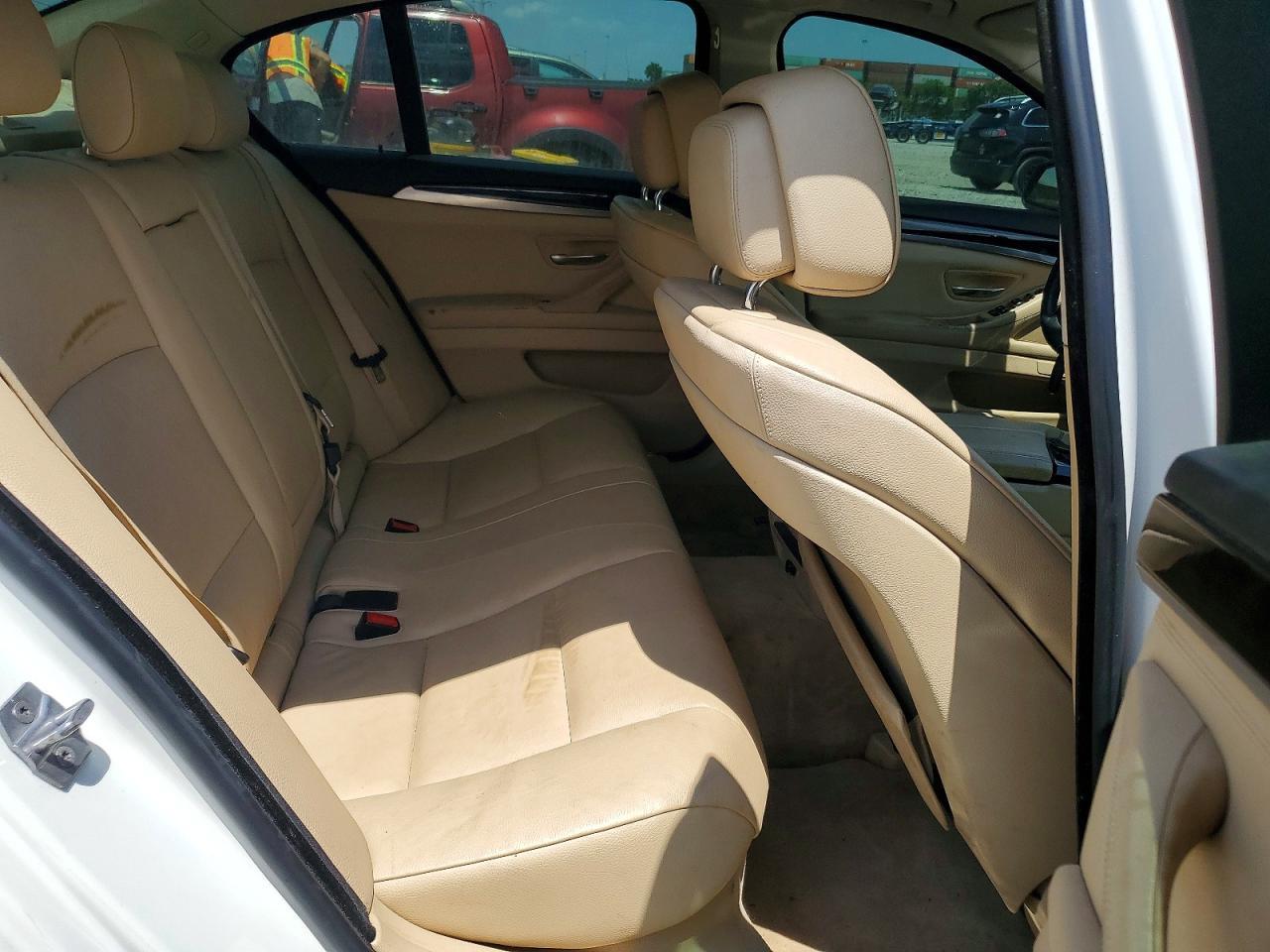 2013 BMW 535 Xi - zdjęcie 10