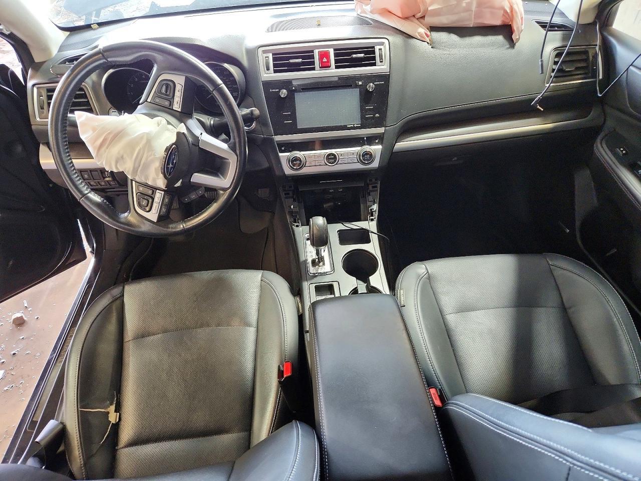2017 Subaru Legacy 3.6R Limited - zdjęcie 8