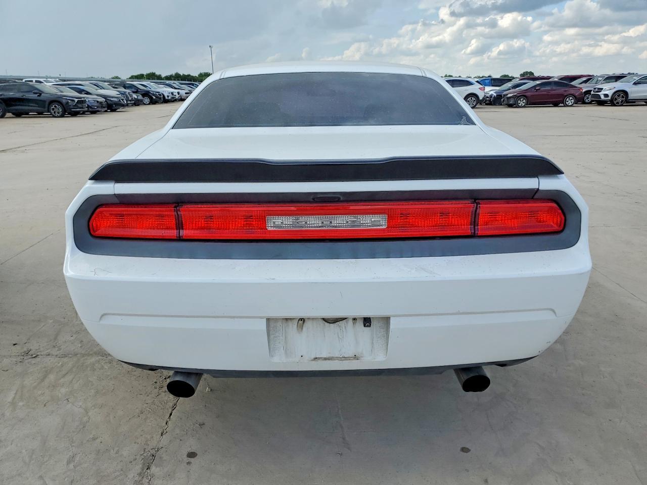 2014 Dodge Challenger Sxt - zdjęcie 6