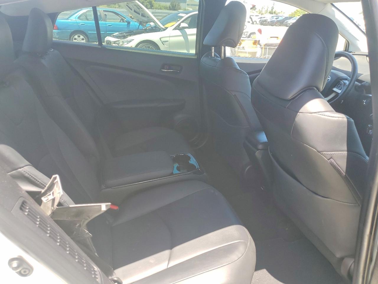 2017 Toyota Prius Prime Premium - zdjęcie 10