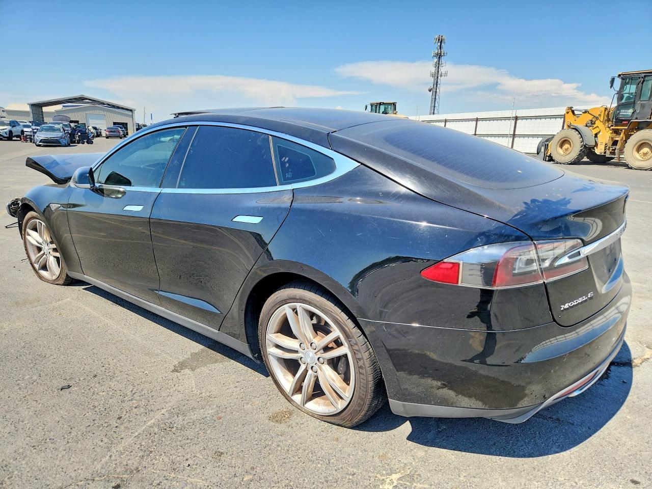 2014 Tesla Model S - zdjęcie 2