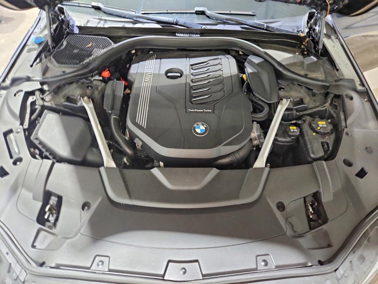 2020 BMW Seria 7 740i - zdjęcie 11