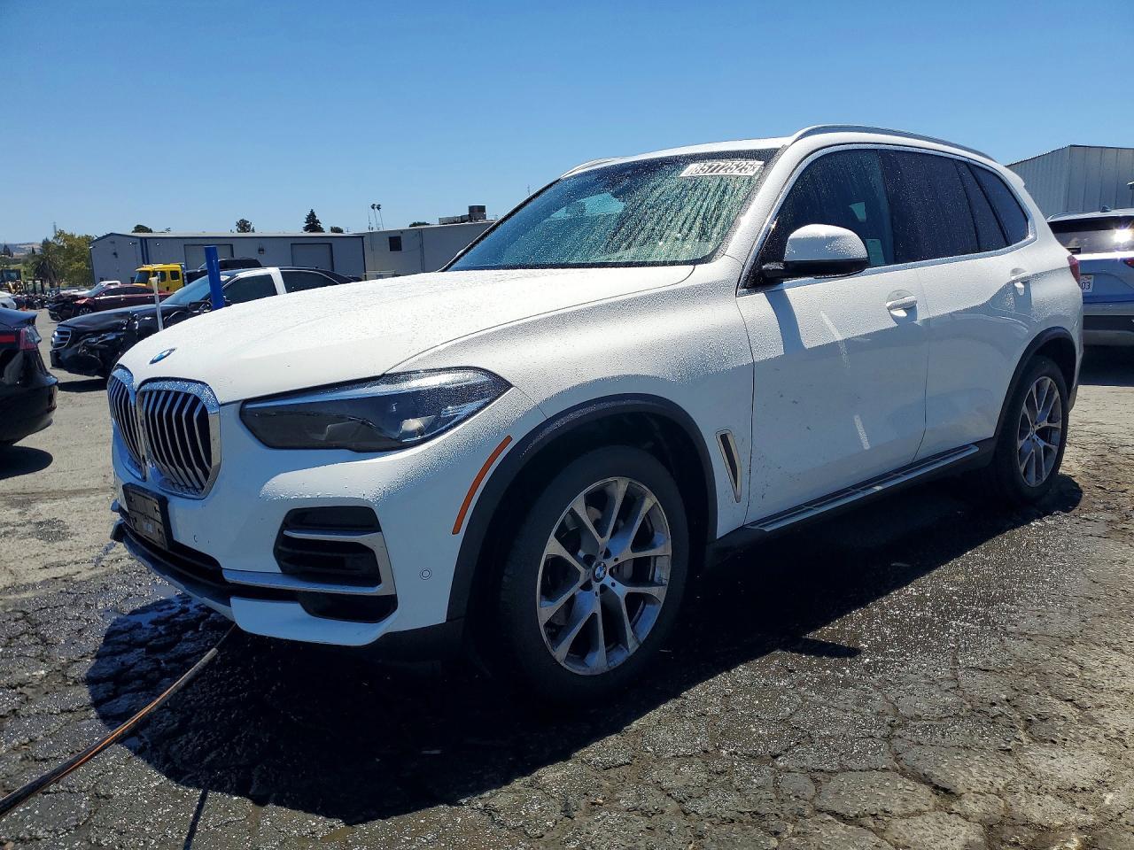 2023 BMW X5 xDrive40I - zdjęcie główne