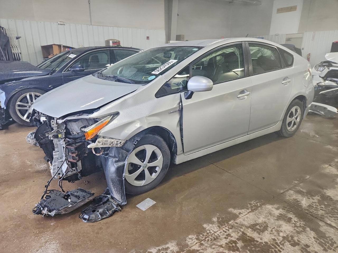 2014 Toyota Prius Two - zdjęcie główne