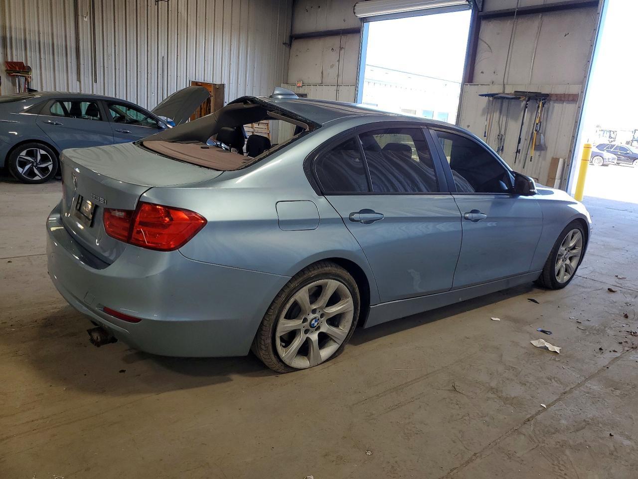 2013 BMW 335 I - zdjęcie 3