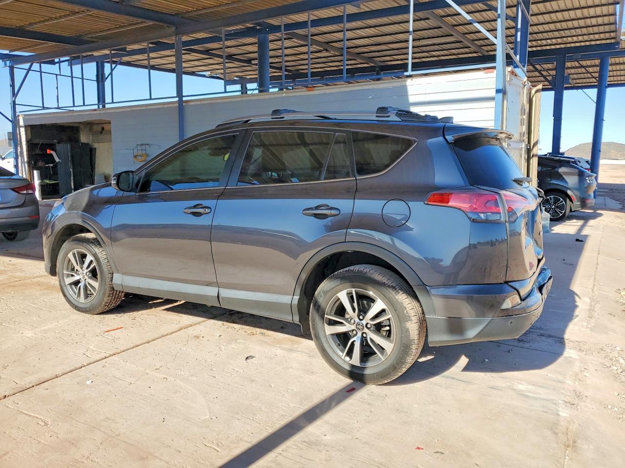 2018 Toyota Rav4 Xle - zdjęcie 2