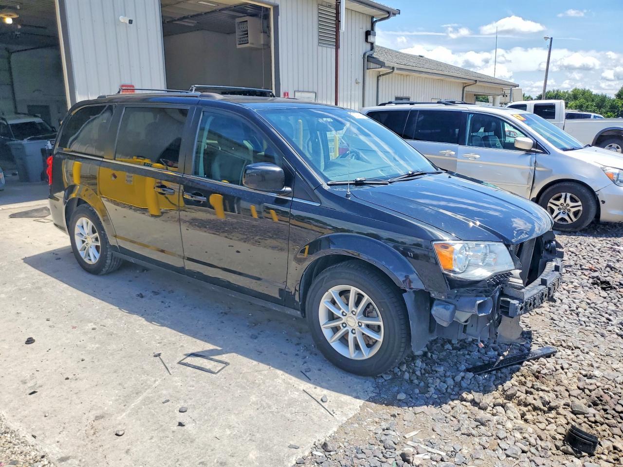2019 Dodge Grand Caravan Sxt - zdjęcie 4