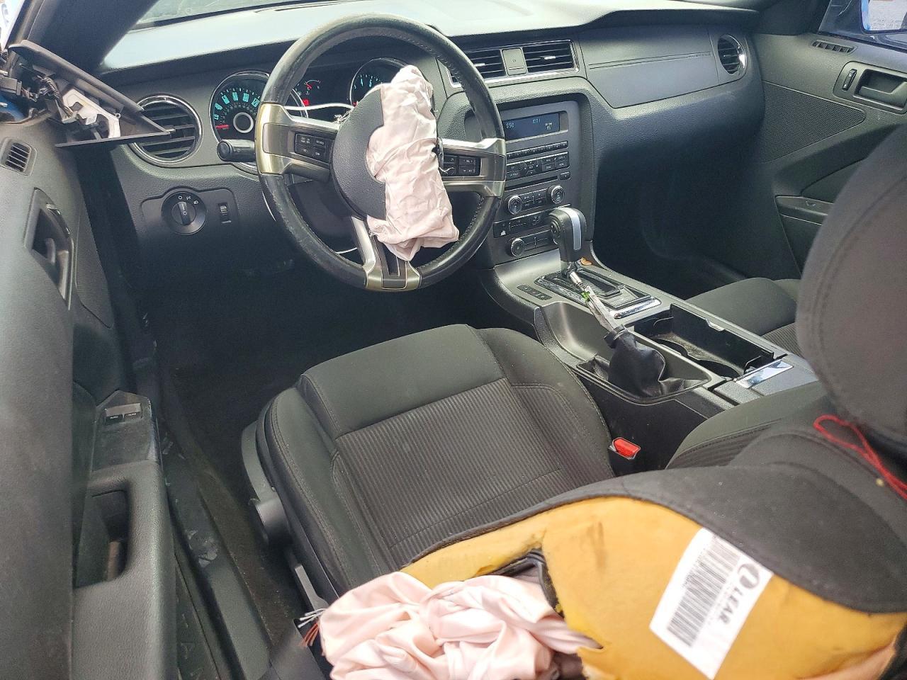 2014 Ford Mustang - zdjęcie 8