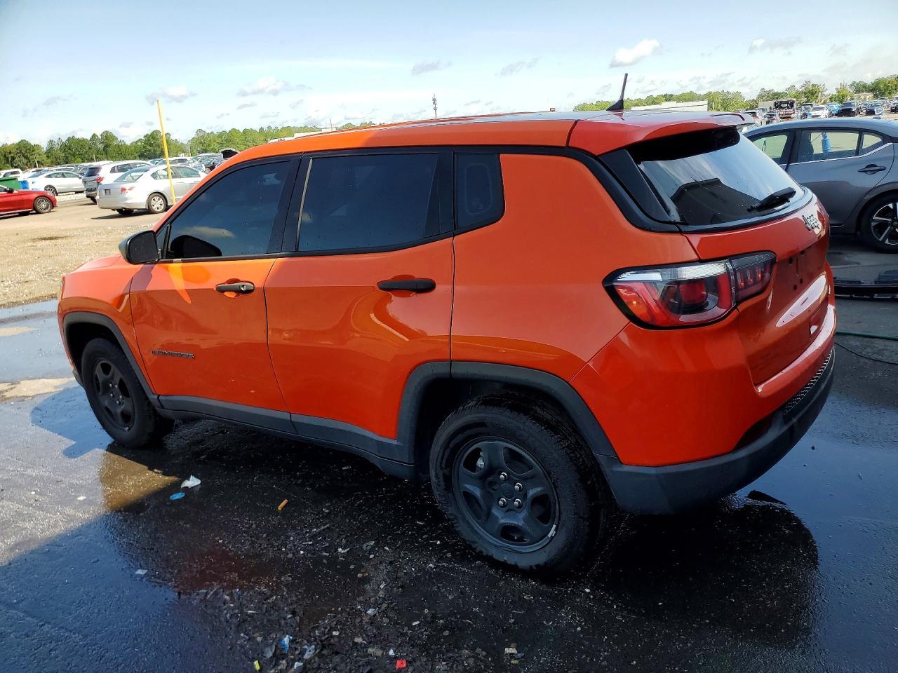 2018 Jeep Compass Sport - zdjęcie 2