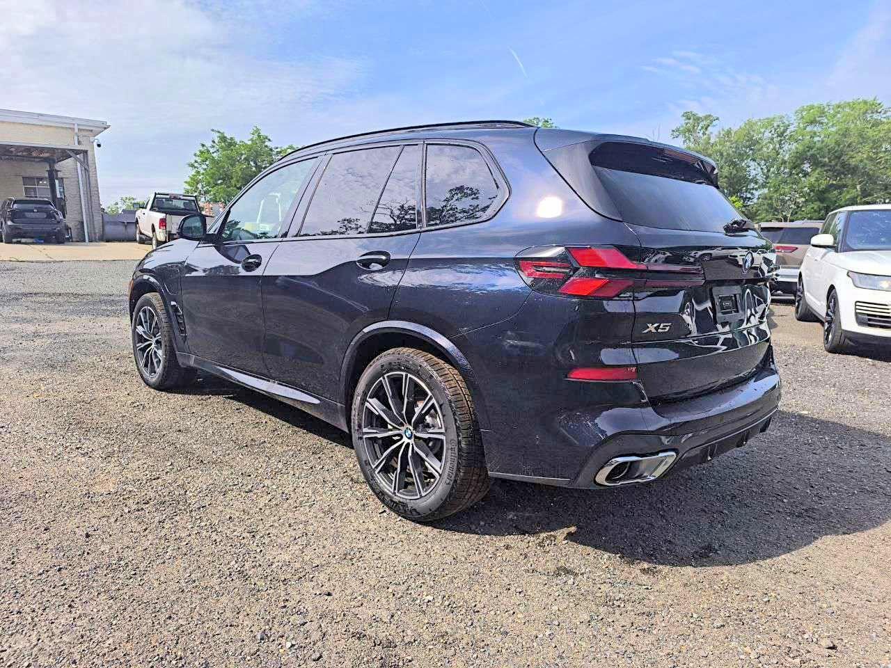 2026 BMW X5 xDrive50E - zdjęcie 2