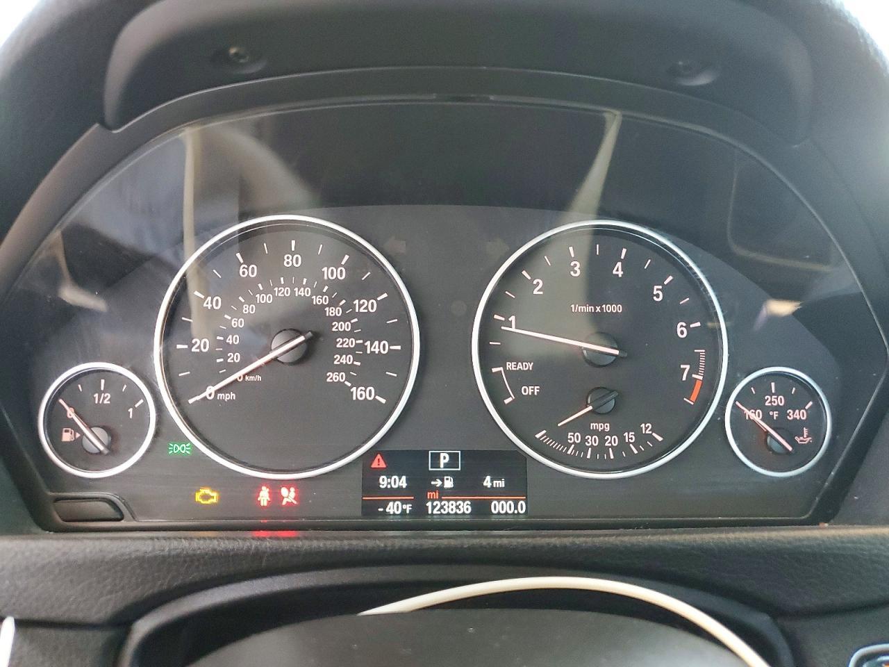2014 BMW 320 I - zdjęcie 9