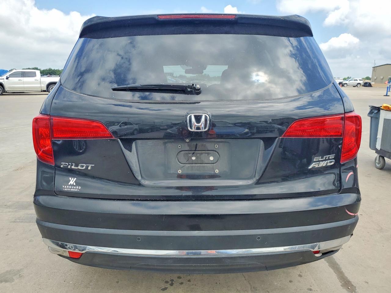 2016 Honda Pilot Elite - zdjęcie 6