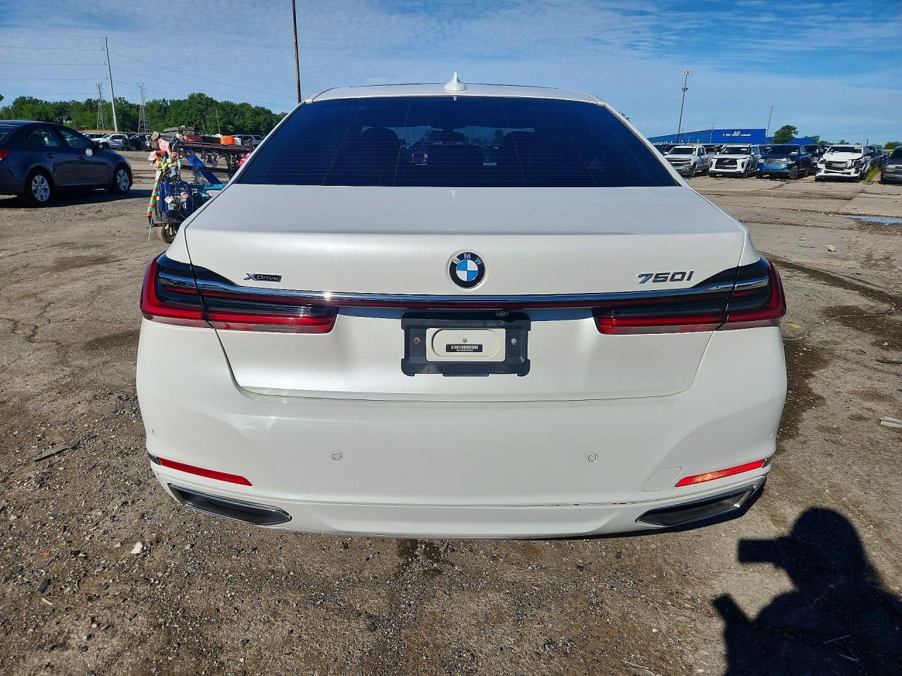 2021 BMW 750 Xi - zdjęcie 6