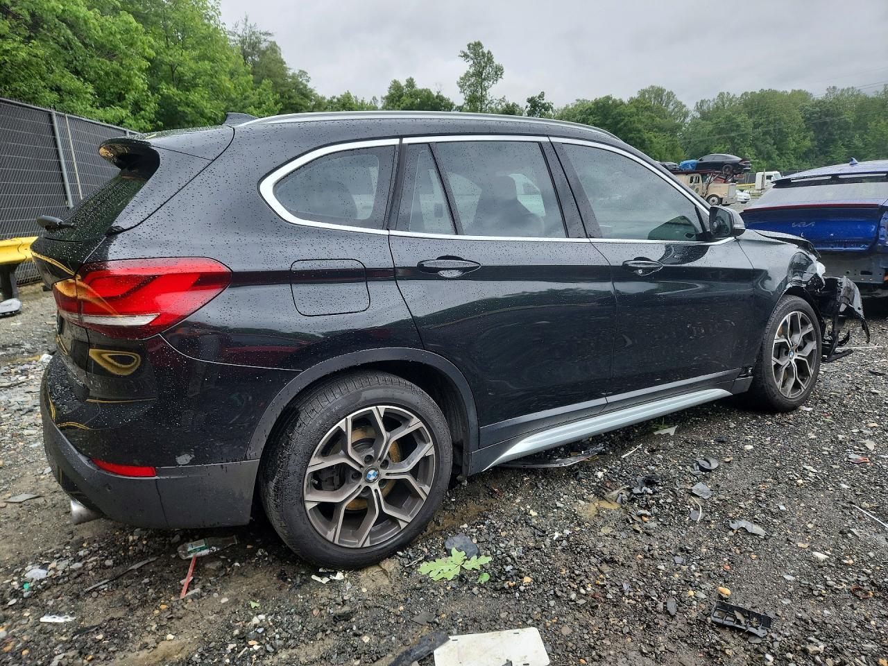 2021 BMW X1 xDrive28I - zdjęcie 3